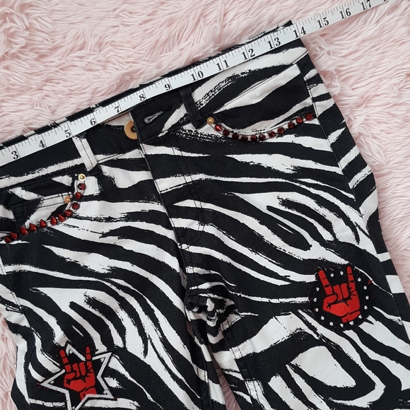 NEW PICS! 💀Punk rock zebra skinnys- metal bands trivium & Alice cooper patches - Picture 10 of 16